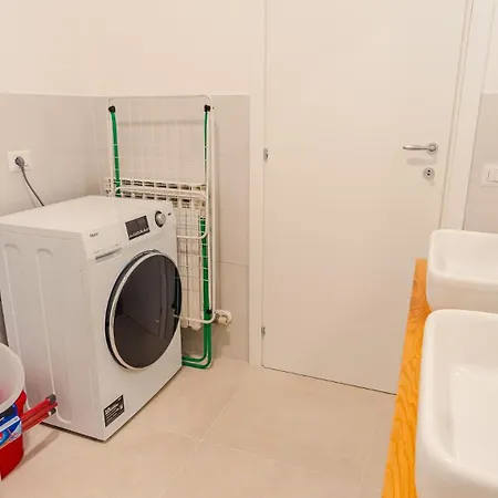 Apartment In Brema - Italian Homing
